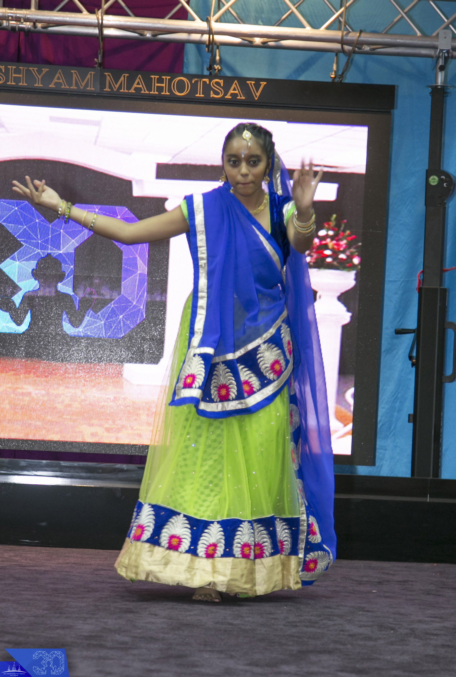 119 copy - ©1987-2017 SKS Swaminarayan Temple East London